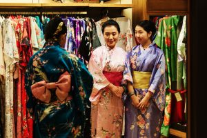 Kinh nghiệm Mở shop và cách kinh doanh Quần áo của người Nhật