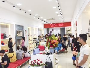 Những thương hiệu quần áo Việt Nam trên thị trường kiếm tiền như thế nào? (Ai còn tồn tại, ai đã bị bỏ lại)
