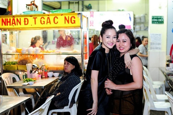 Những nghề buôn bán kiếm tiền nhiều nuôi lớn các Ca sĩ, ngôi sao nổi tiếng ở Việt Nam ngày nay