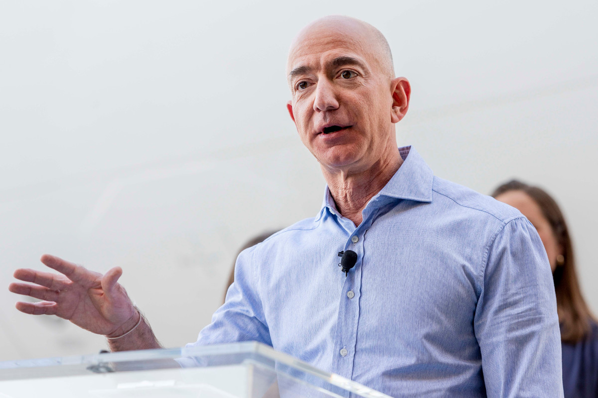 10 Ý tưởng hiểu rõ về cuộc sống giàu có của 1 tỷ phú Bezos